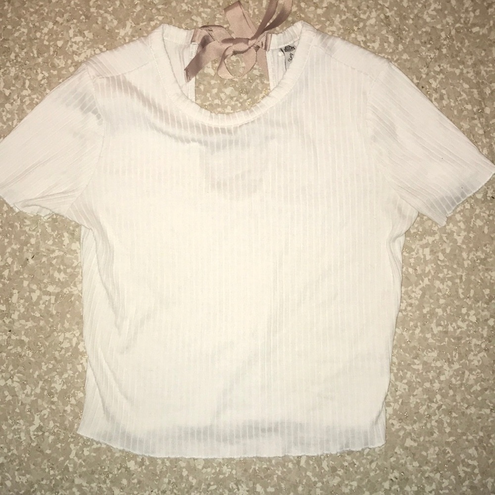 Cute white Tshirt With Bow